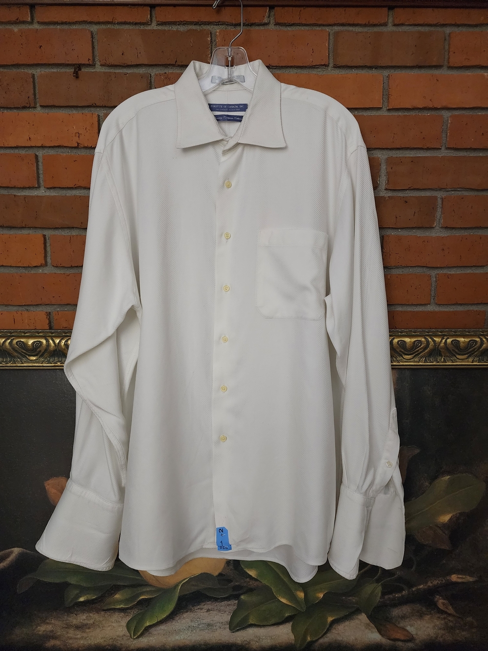 Classic Men's White Long-Sleeve Cuffling Dress Shirt with Chest Pocket Size 17